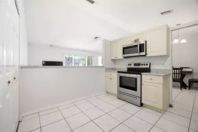 841 SW 55th Ave, Margate, FL 33068 - Photo 10