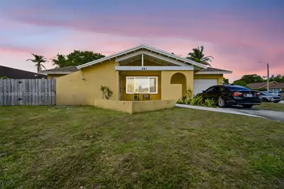 841 SW 55th Ave, Margate, FL 33068 - Photo 2