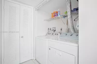 9 Island Ave #2410, Miami Beach, FL 33139 - Photo 8