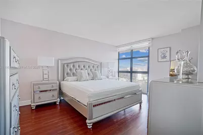 9 Island Ave #2410, Miami Beach, FL 33139 - Photo 14