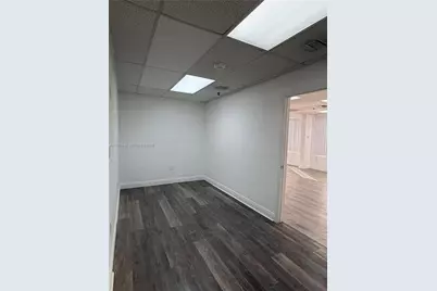 2100 W 76th St #206, Hialeah, FL 33016 - Photo 6