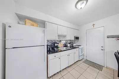 605 NW 34th Ave, Miami, FL 33125 - Photo 44