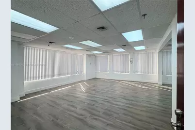 2100 W 76th St #205-206, Hialeah, FL 33016 - Photo 4