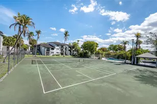 7095 NW 179th St, Hialeah, FL 33015 - Photo 22