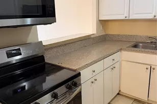 15221 NE 6th Ave, Miami, FL 33162 - Photo 2