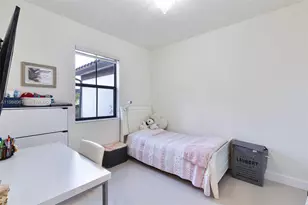 9015 NW 183rd St, Hialeah, FL 33018 - Photo 20