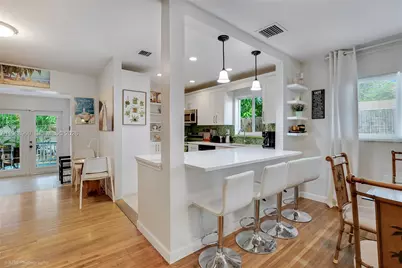 113 SW 2nd St, Hallandale Beach, FL 33009 - Photo 14