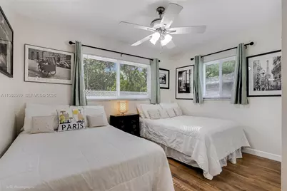 113 SW 2nd St, Hallandale Beach, FL 33009 - Photo 26