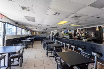 10550 NW 77 Ct, Hialeah Gardens, FL 33016 - Photo 6