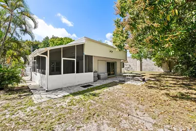 1633 NW 4th St, Boca Raton, FL 33486 - Photo 28