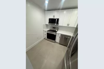 6937 Bay Dr, Miami Beach, FL 33141 - Photo 16