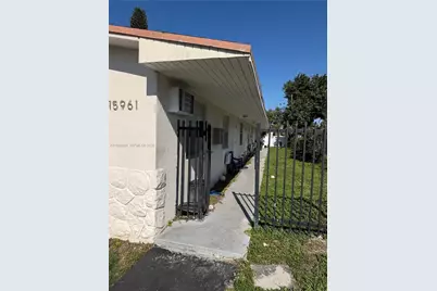 15961 NE 18th Pl, North Miami Beach, FL 33162 - Photo 4