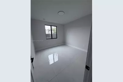 12330 SW 219th St, Miami, FL 33170 - Photo 8