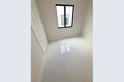 12330 SW 219th St, Miami, FL 33170 - Photo 6
