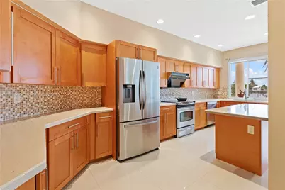 10091 NW 7th St, Plantation, FL 33324 - Photo 8