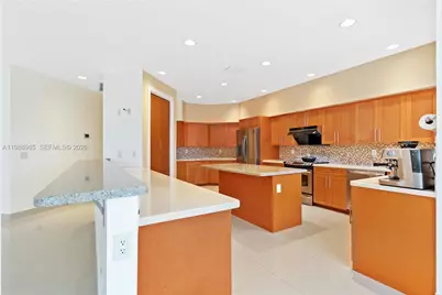10091 NW 7th St, Plantation, FL 33324 - Photo 10