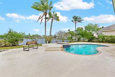 10091 NW 7th St, Plantation, FL 33324 - Photo 36