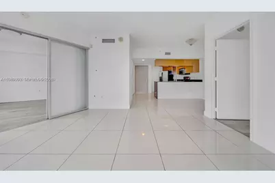 1750 N Bayshore #2001, Miami, FL 33132 - Photo 10