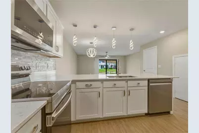 6011 Woods Edge Cir #6011, Riviera Beach, FL 33410 - Photo 10