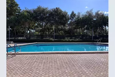 3301 N Country Club Dr #104, Aventura, FL 33180 - Photo 36