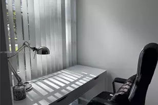 3301 N Country Club Dr, Aventura, FL 33180 - Photo 24