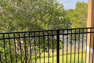 11631 SW 2nd St, Pembroke Pines, FL 33025 - Photo 18