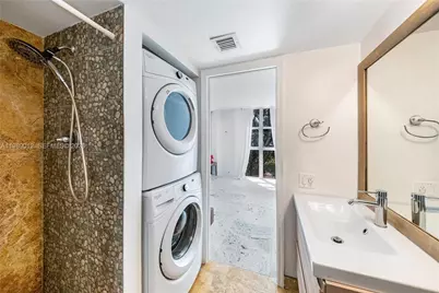 2000 Towerside Ter #510, Miami, FL 33138 - Photo 24