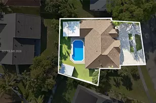 1010 SW 149th Ln, Sunrise, FL 33326 - Photo 4