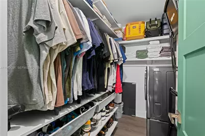 1940 NE 2nd Ave #118J, Wilton Manors, FL 33305 - Photo 16