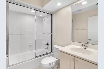 20780 NE 32nd Ave, Aventura, FL 33180 - Photo 40