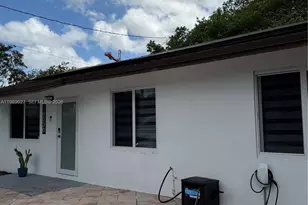 10030 W Guava St, Miami, FL 33157 - Photo 2