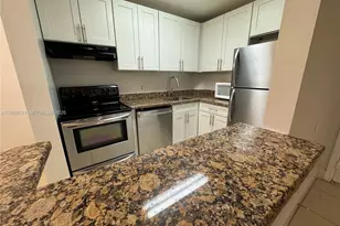 10717 Cleary Blvd, Plantation, FL 33324 - Photo 10