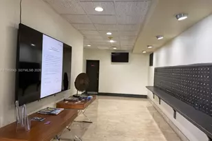 2750 NE 183rd St, Aventura, FL 33160 - Photo 20