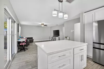 1245 NW 125th Ter, Sunrise, FL 33323 - Photo 14