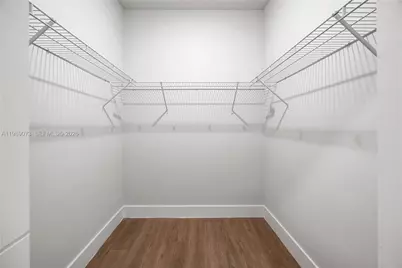 122 NW 5th Ave, Hallandale Beach, FL 33009 - Photo 16