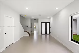 122 NW 5th Ave, Hallandale Beach, FL 33009 - Photo 6