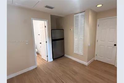 287 NE 118th Ter #D, Miami, FL 33161 - Photo 4