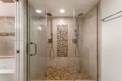 1566 NE Quayside Ter #D14, Miami, FL 33138 - Photo 28