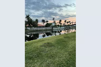 1236 NW 208th St, Miami Gardens, FL 33169 - Photo 8