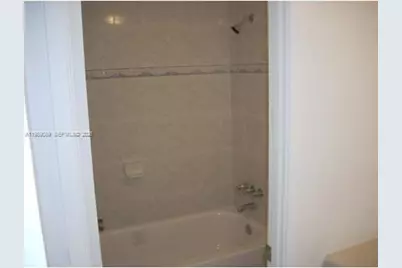 1351 NE Miami Gardens Dr #1723E, Miami, FL 33179 - Photo 12