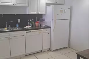 1351 NE Miami Gardens Dr, Miami, FL 33179 - Photo 8