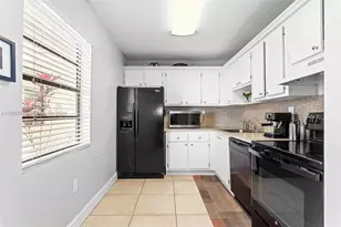 8287 SW 128th St, Pinecrest, FL 33156 - Photo 4