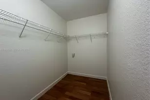 667 SW 10th St, Florida City, FL 33034 - Photo 8