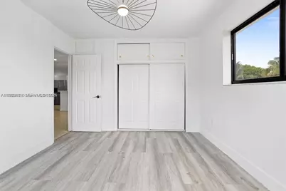 70 NE 186th Ter, Miami, FL 33179 - Photo 22