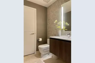 88 SW 7th St #2404, Miami, FL 33131 - Photo 20