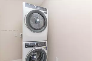 851 NE 1st Ave, Miami, FL 33132 - Photo 42