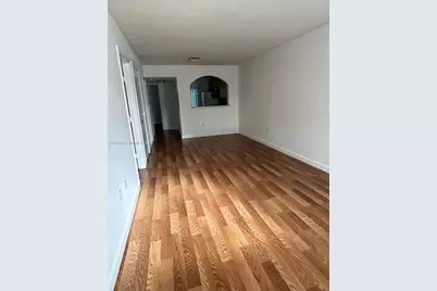 2731 SE 12th Rd #105, Homestead, FL 33035 - Photo 2