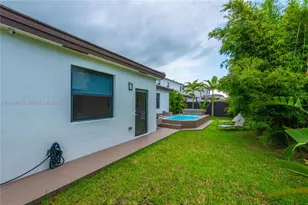 23341 SW 132nd Pl, Homestead, FL 33032 - Photo 8