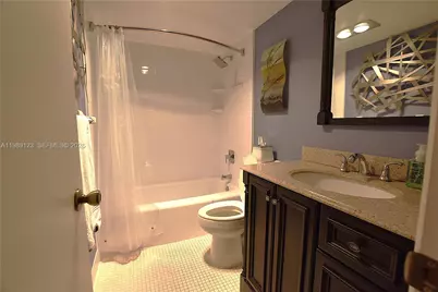 3800 Oaks Clubhouse Dr #309, Pompano Beach, FL 33069 - Photo 18