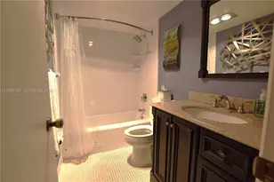 3800 Oaks Clubhouse Dr, Pompano Beach, FL 33069 - Photo 18